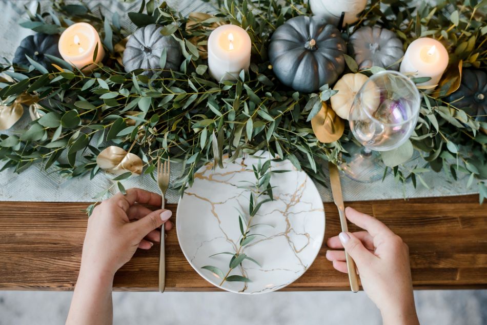 3 Ways to Infuse Autumn Through Your Wedding