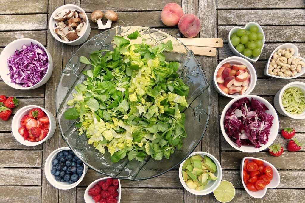 summer party catering trends 2025