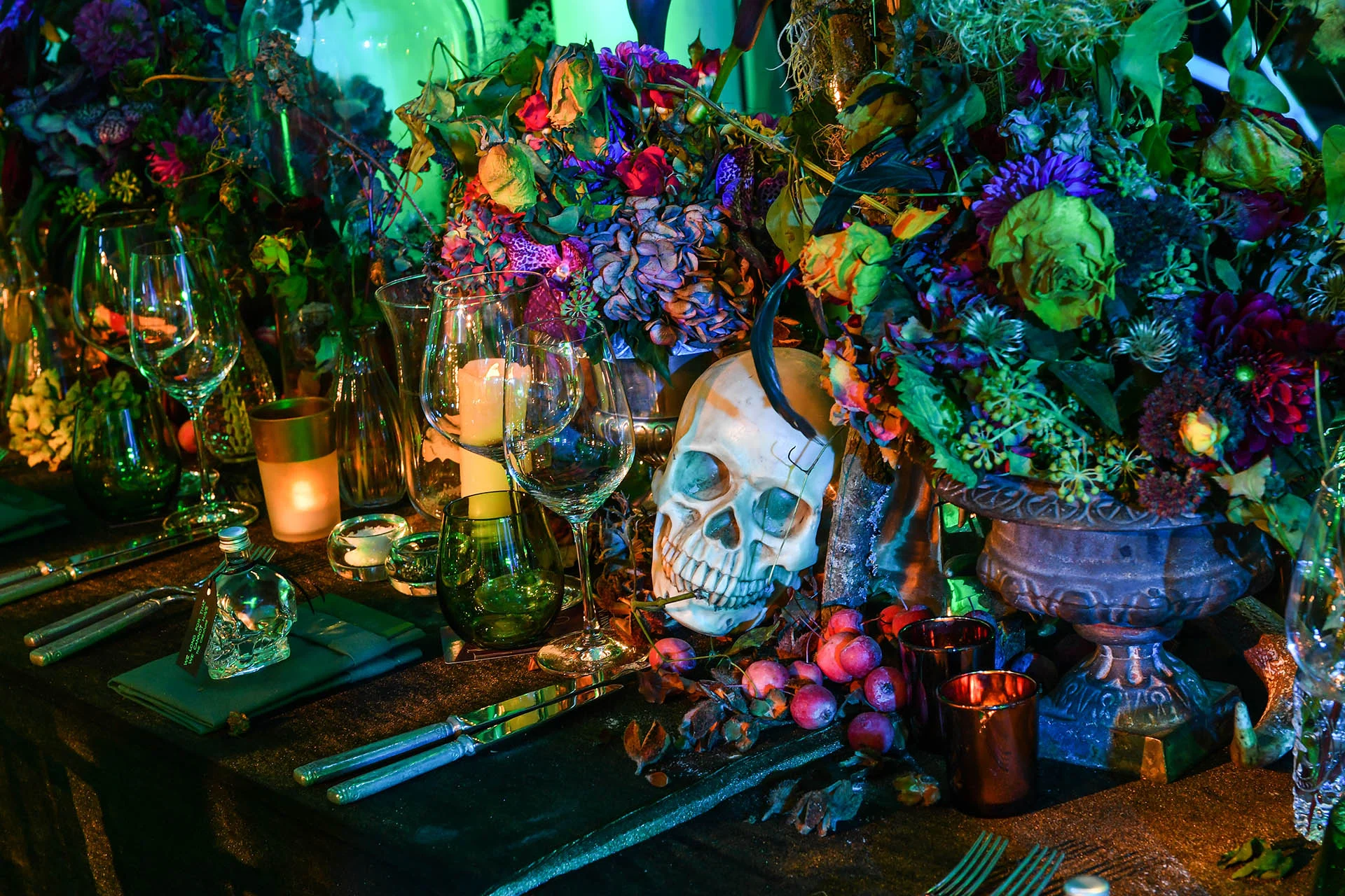 Dare to step into the eerie shadows of Victorian London where unspeakable creatures exist. Our Penny Dreadful-inspired event is a celebration of the mysterious and macabre, where the impossible becomes reality. Ready for a spine-chilling adventure?